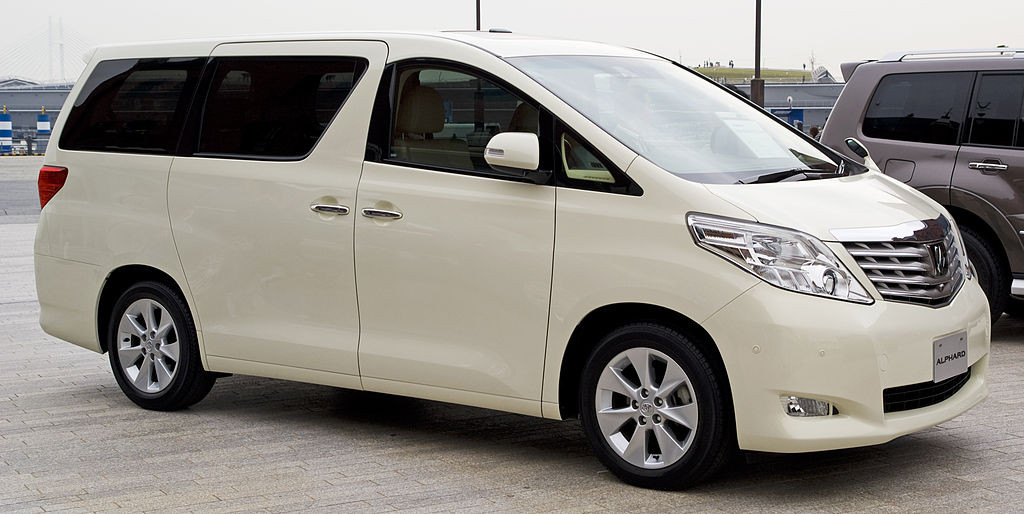 1024px-2008_Toyota_H20_Alphard_01