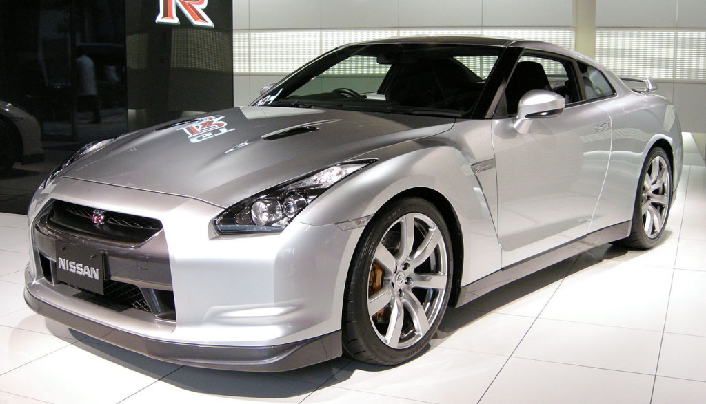 1280px-Nissan_GT-R_01