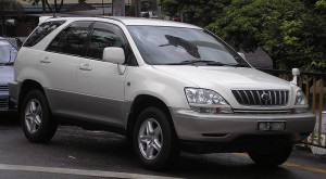 800px-Toyota_Harrier_(first_generation)_(front),_Kuala_Lumpur