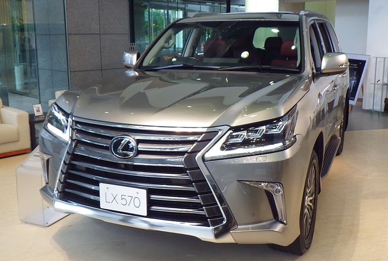 Lexus_LX_(2015)_Lexus_aoyama