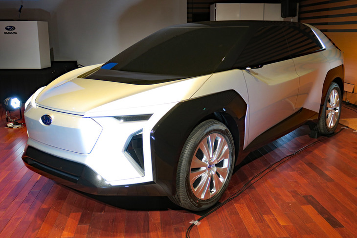 Subaru shows EV concept vehicles for land and sky in Japan