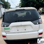 Customer in Tanzania with a Japanese used 2007 MITSUBISHI OUTLANDER supplied through EVERYCAR.jp