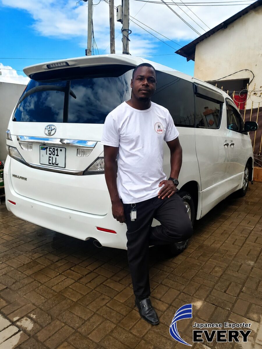 Japanese used TOYOTA VELLFIRE customer delivery in Tanzania from EVERYCAR.jp