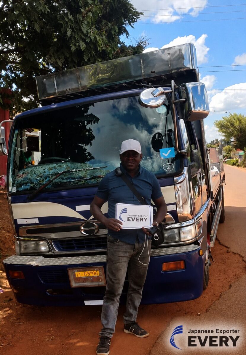HINO RANGER TRUCK exported from Japan to a customer in Zambia by EVERYCAR.jp