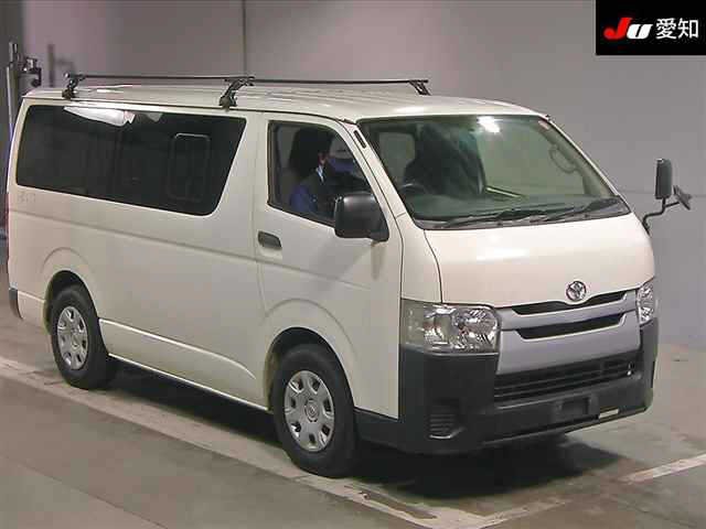 2014 hiace van for deals sale