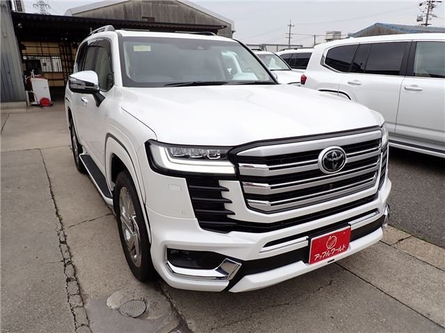 カーズ Used 2024 TOYOTA LAND CRUISER 300 SUV for sale | every