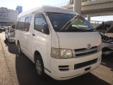 TOYOTA HIACE VAN 2.5 DX LONG HIGHROOF 