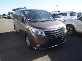 TOYOTA NOAH X