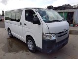TOYOTA HIACE VAN LONG DX