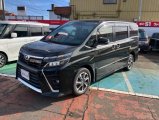 TOYOTA VOXY 2.0 ZS 4WD