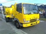 MITSUBISHI FIGHTER cleaning truck