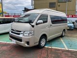TOYOTA HIACE VAN 2.7 4WD